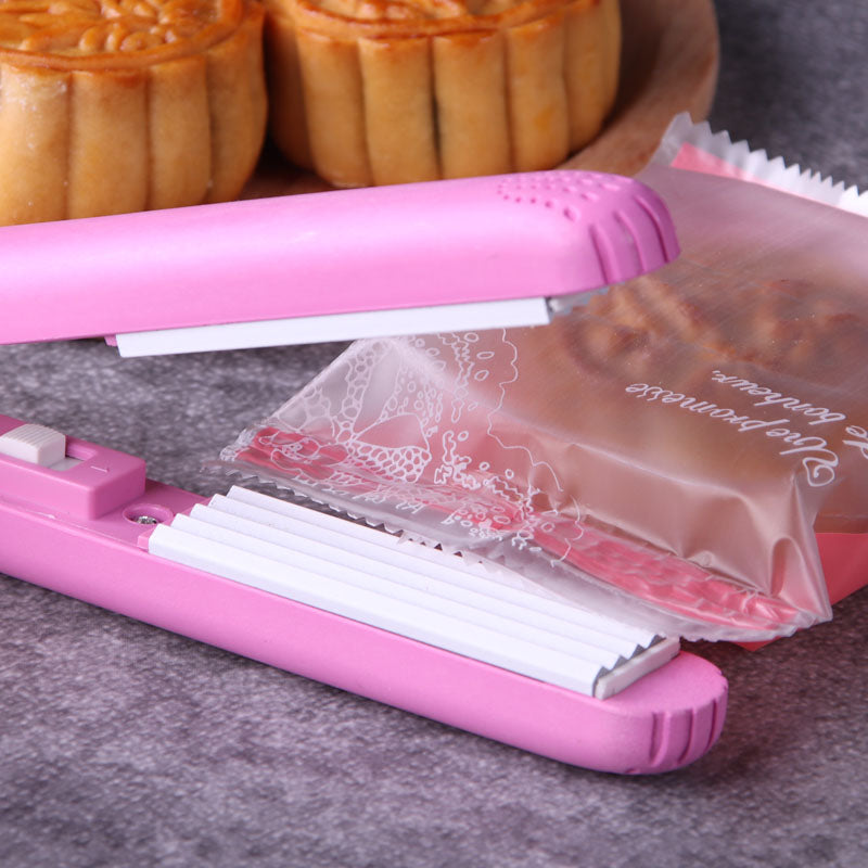 Vacuum Sealer Mini Portable Electric Heat Sealing Machine