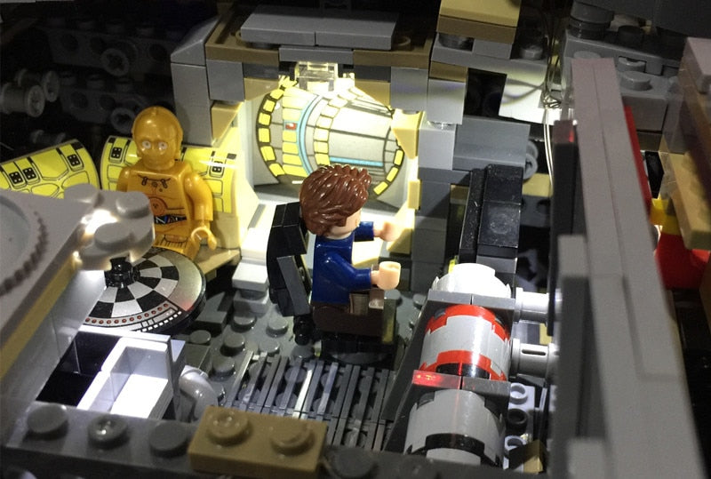 Light kit 75192 and  05132  Star War Falcon Millennium Building Blocks  Model (not include blocks set)