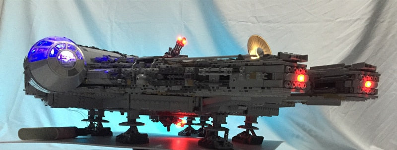 Light kit 75192 and  05132  Star War Falcon Millennium Building Blocks  Model (not include blocks set)